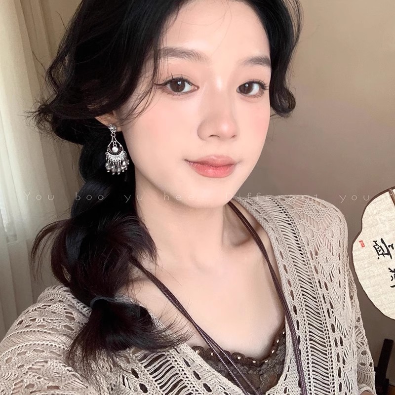 Ethnic-style fan-shaped tassel earrings with a retro charm and a high-end feel, Bohemian stud earrings with a light luxury and niche design Specification drawing