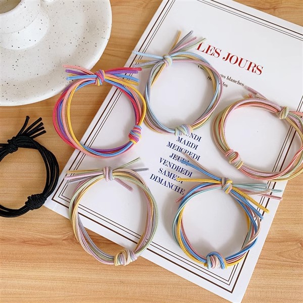 A fresh and elegant, super fairy-like hair tie, a popular Instagram minimalist leather band, basic handcrafted hair tying, hair bands, hair ties and headwear Application Scenario