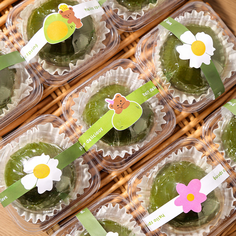 Each piece of green rice ball packaging box contains 80g of mugwort Qingming Fruit Snow Beauty egg yolk pastry packaging box, transparent baking box full figure