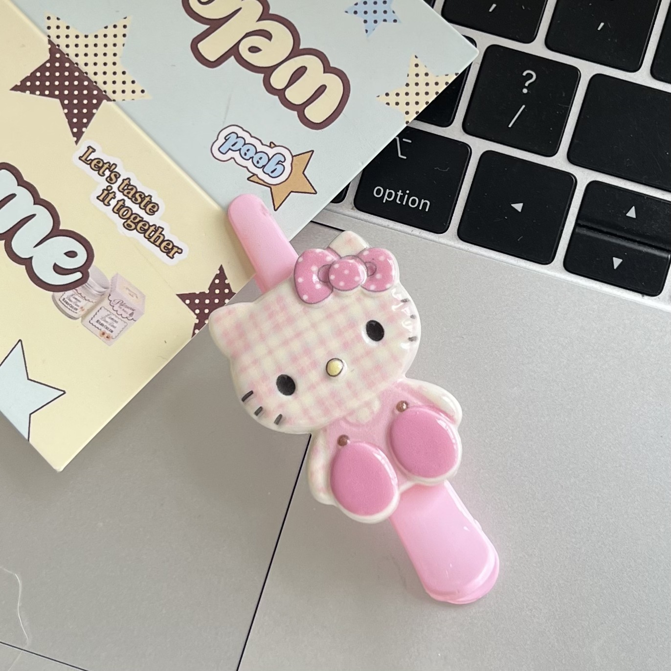 New Japanese-style checkered KT cat tip clip, ins girlish side bangs clip, cartoon headwear, versatile hair clips details Picture