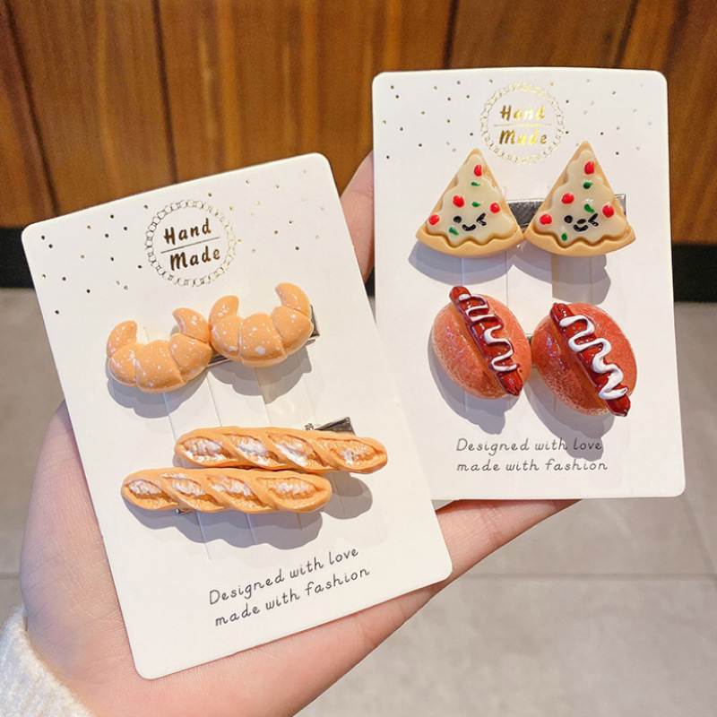 Funny food hair clips, hairpins, headwear, cute duckbill clips, side bangs, pizza, hot dog bread, Internet celebrity hair clips Application Scenario