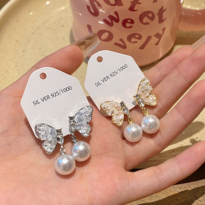 Blue crystal butterfly stud earrings, women's pearl earrings, light luxury and niche design, high-end earrings, 925 silver needle earrings Specification drawing