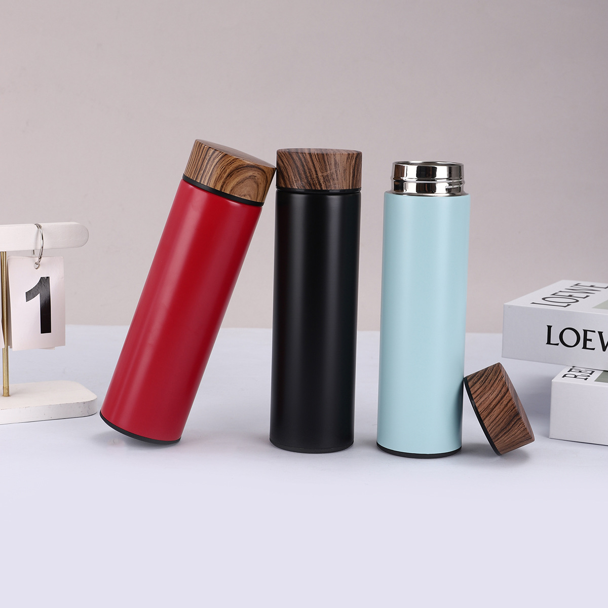 304 stainless steel wood grain lid insulated cup, double-layer vacuum creative straight cup, high-end business gift cup for car Application Scenario