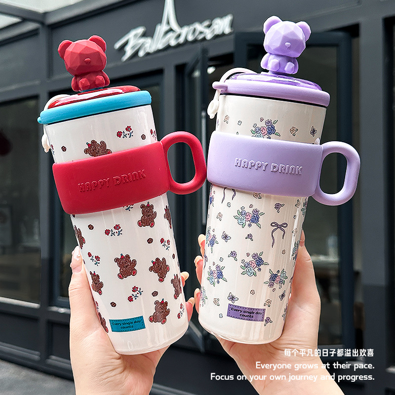 The new cartoon ice cube cup has a high appearance level. It is a 316 stainless steel water cup with a filter for making tea and a portable office straw cup details Picture