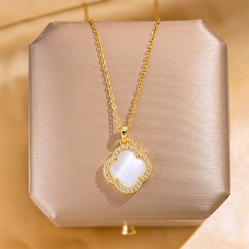High-end cat's eye stone four-leaf clover titanium steel necklace, a unique and simple women's collarbone summer pearl light luxury style accessory details Picture