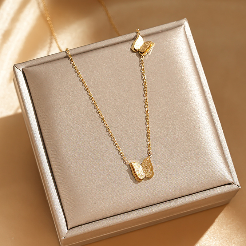 Titanium steel non-fading three-dimensional double-layer frosted butterfly necklace, fashionable and versatile for women, popular collarbone chain, light luxury accessory details Picture