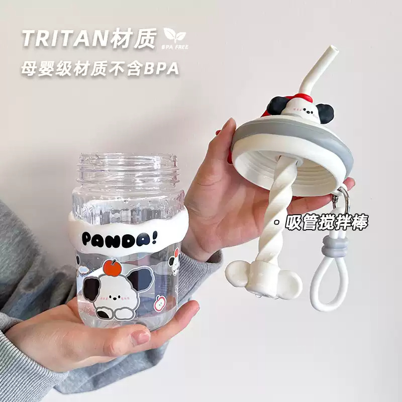 Cute tritan water cup, children's high appearance level cartoon mixing cup, portable milk and juice straw cup Application Scenario