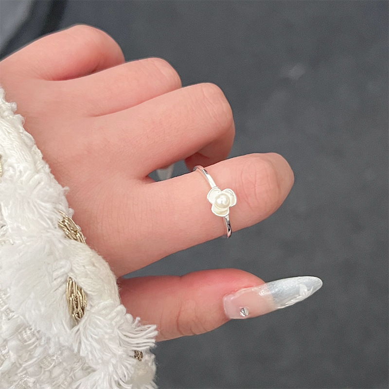 Plum blossom freshwater pearl open ring 2025 New style trendy, fashionable, sweet and individual accessory, Internet celebrity index finger ring girl full figure