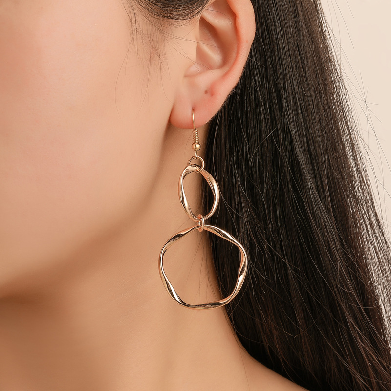 European and American ins style simple hollowed-out round earrings, exaggerated alloy geometric earrings for women's personality and temperament, cross-border earrings full figure