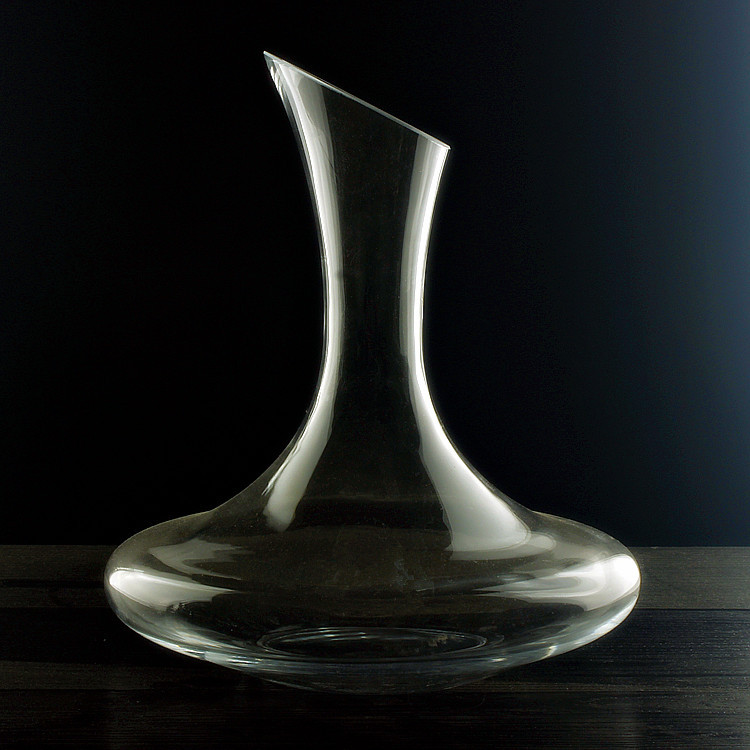 Glass wine-decanter with a slanted mouth, wine divider, slanted mouth decanter manufacturer, wholesale in stock full figure