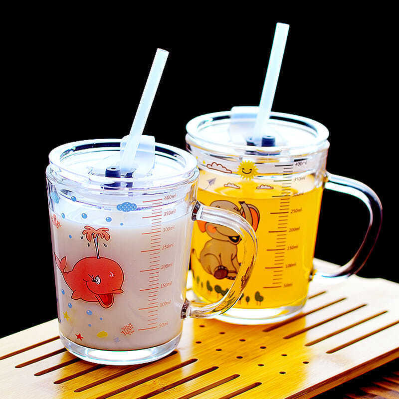 Children's graduated milk cups, straw cups, cute glass cups with handles, high appearance level, household juice cups and beverage cups Specification drawing
