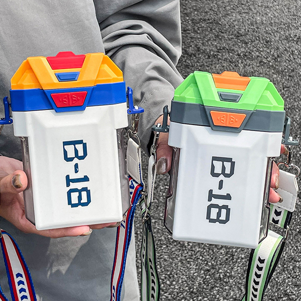 Creative mecha water cup tritan, high appearance level, student straw cup, double drinking, boys' outdoor slanted cross plastic cup full figure