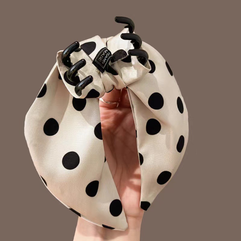 The Story of the Rose, the same polka dot ponytail grab clip, bow hair clip, updo shark clip for women as Liu Yifei and Huang Yimei Application Scenario