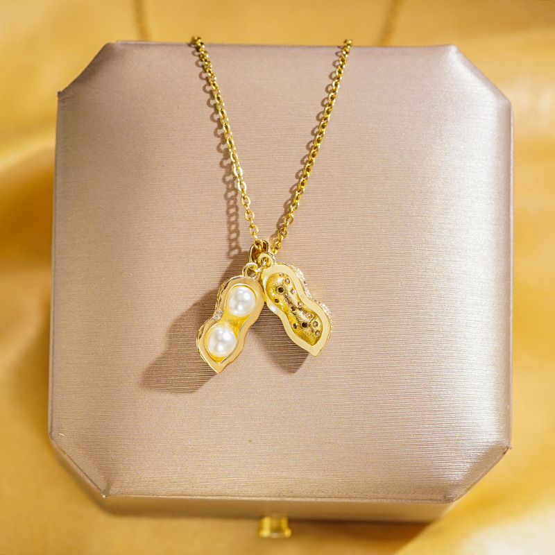 Fashionable and simple zircon small pearl peanut necklace, a niche design for women, a popular collarbone chain, a versatile and light luxury accessory Application Scenario