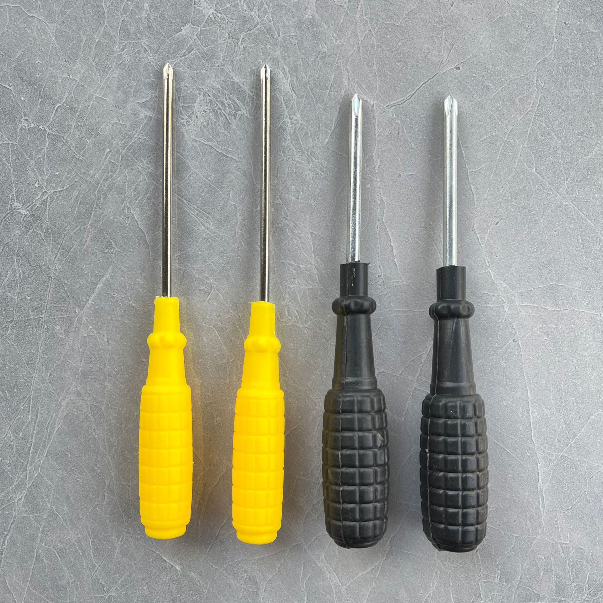 Wholesale gifts: 2-inch and 3-inch plum blossom flat-mouth screwdrivers, corn handles, grenade handles, flat-head cross screwdrivers details Picture