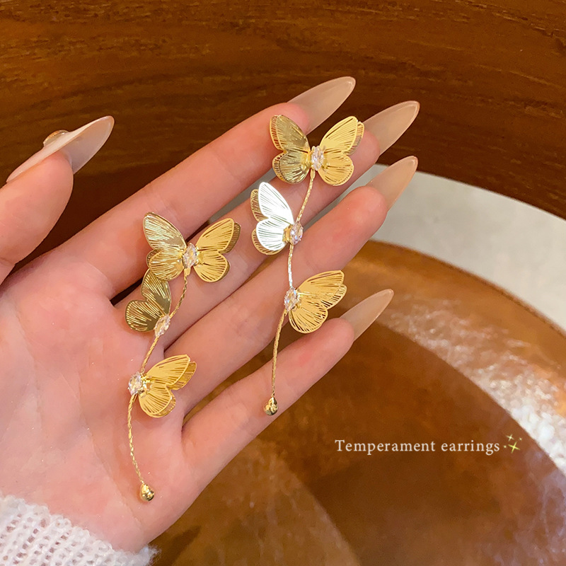 Super ethereal long tassel butterfly earrings, women's light luxury and high-end style earrings, fashionable and versatile earrings wholesale full figure