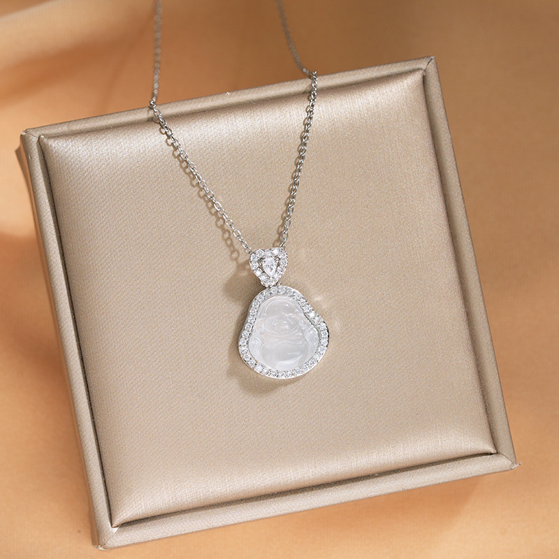 The same style of white slightly transparent small Buddha necklace on Xiaohongshu, a fashionable and high-end titanium steel collarbone chain accessory for women full figure