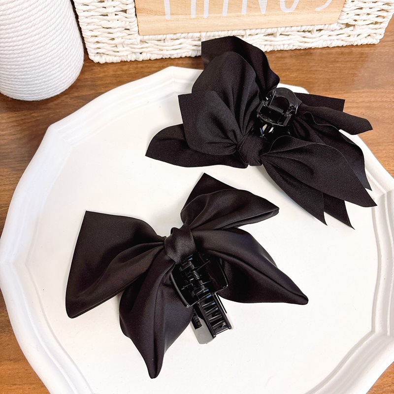 Black large bow clip, forest-themed princess on the run, hairpin at the back of the head, headpiece, shark clip, large hairpin full figure