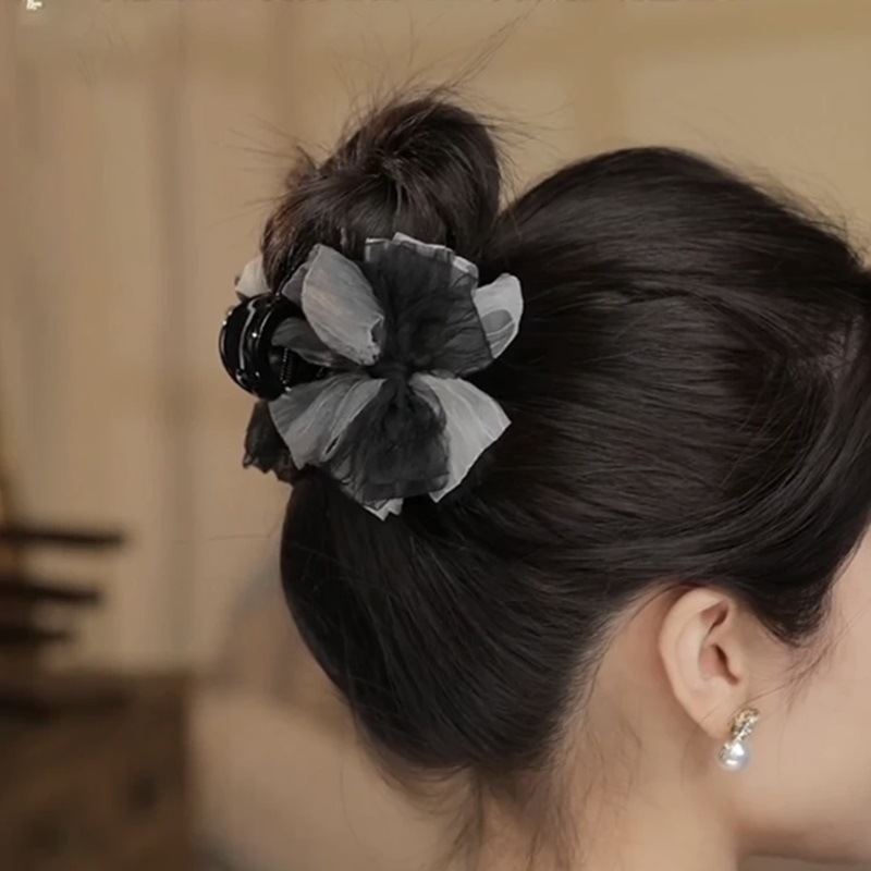 New Chinese-style headwear, ink-wash painting, women's 2024 new bow shark clip, medium-sized semi-tied hair clip headwear details Picture
