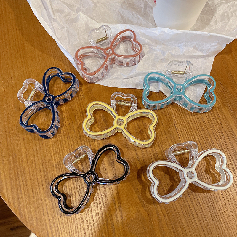 Oil-dripping transparent bow hairpin, colorful heart-shaped plastic all-purpose hair clip, heart-shaped hair accessory, hairpin for women full figure
