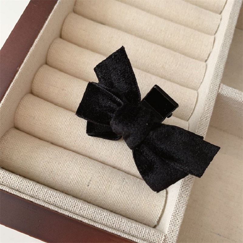 The same black velvet bow princess hair clip, women's broken hair bangs clip, hair accessory and small claw clip as Wang Xinying Specification drawing