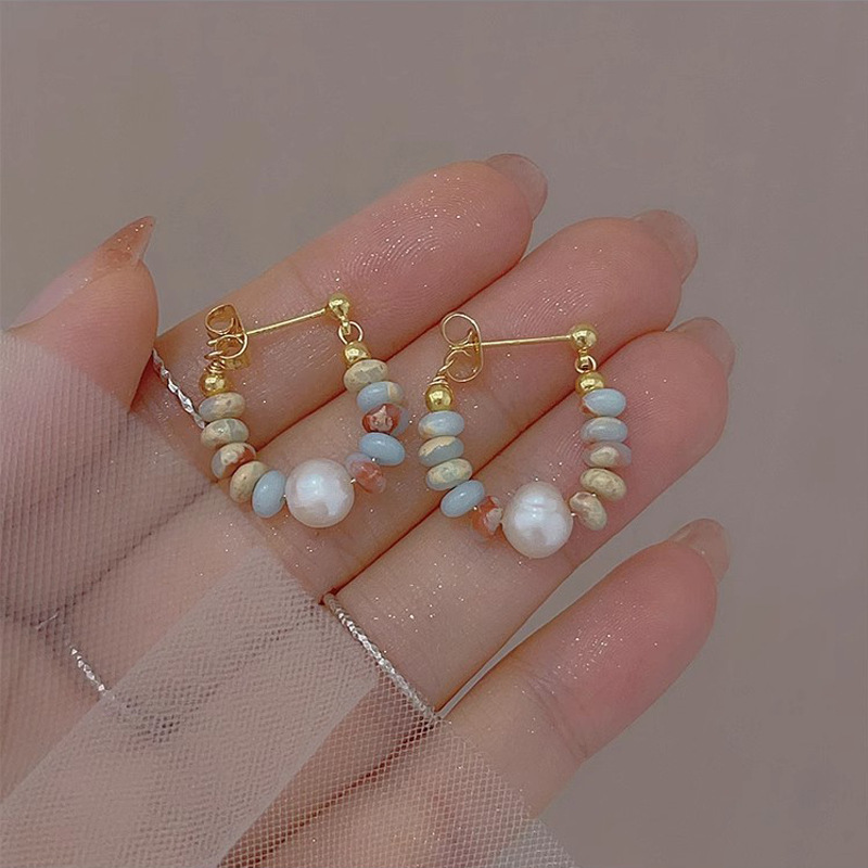 The new Chinese-style beaded earrings are a bestseller for women. The tassels are unique and individualistic. The ear rings feature a niche design and are high-end, fashionable and light luxury earrings Specification drawing