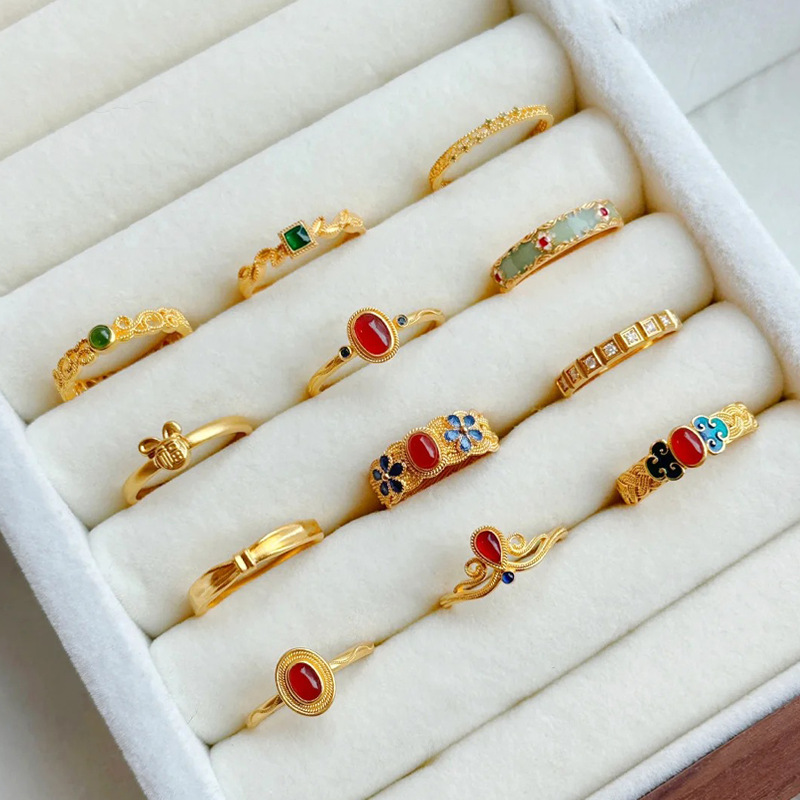 The same style of ring on Xiaohongshu, a niche fashion for women, a cold water drop ring with an open mouth, a unique and versatile accessory details Picture