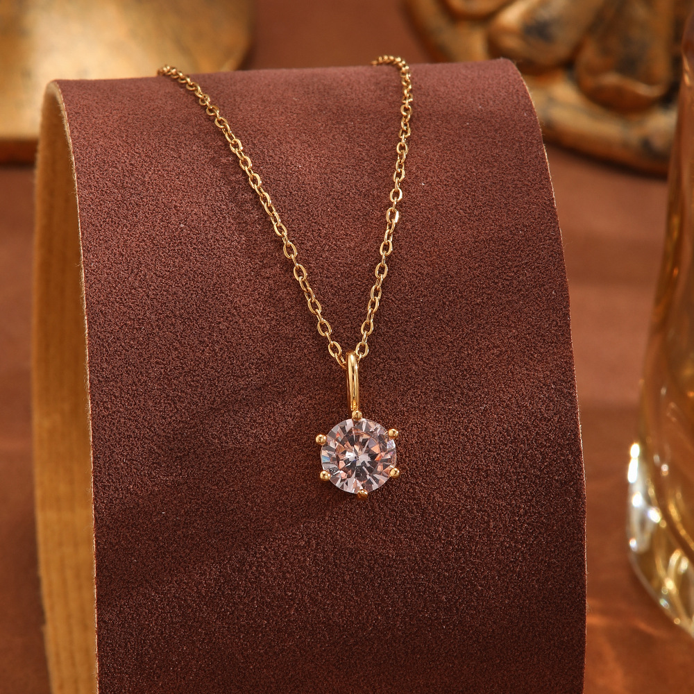 A light luxury cat's eye stone full diamond titanium steel high-end necklace, a unique and versatile collarbone chain for women, a fashionable and individual autumn accessory Application Scenario