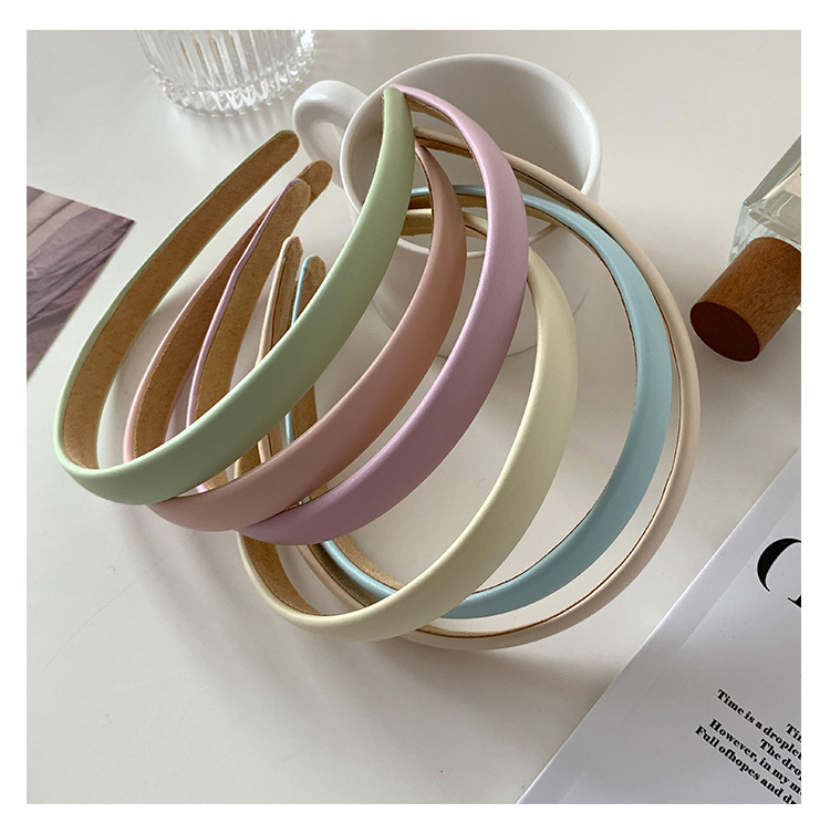 2022 Spring Cream mousse leather colored macaron Korean PU leather 1CM wide edge INS headband for girls details Picture