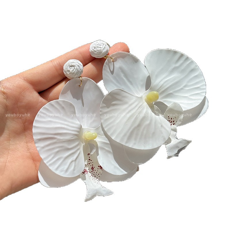 Scorching sun! Summer seaside travel photos, huge photos, Phalaenopsis flower stud earrings, exaggerated and personalized earrings for women Item Picture