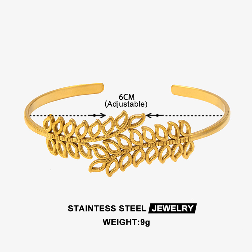 The new cross-border leaf bracelet from Europe and America, with an electroplated rose gold opening and a unique smooth finish, is selling well for women. It features an original design Item Picture