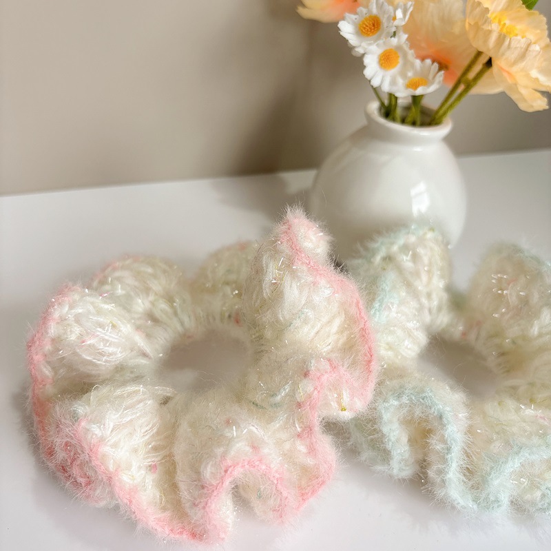 New mohair hand-woven hair bands for girls, sweet fairy ponytail hair ties, sweet color-blocking atmosphere hair accessories Application Scenario