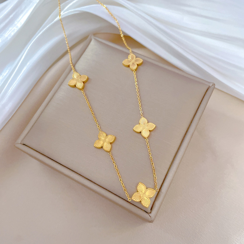 【 All-titanium Steel 】 Laser clover style, minimalist style, real gold women's ins collarbone necklace inside the furnace full figure