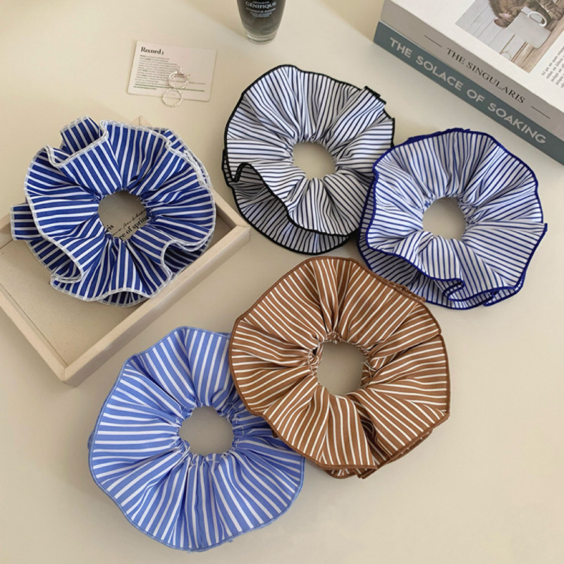 The blogger's large-sized, fresh and light fabric striped blue striped hair band, new low ponytail leather band hair tie full figure