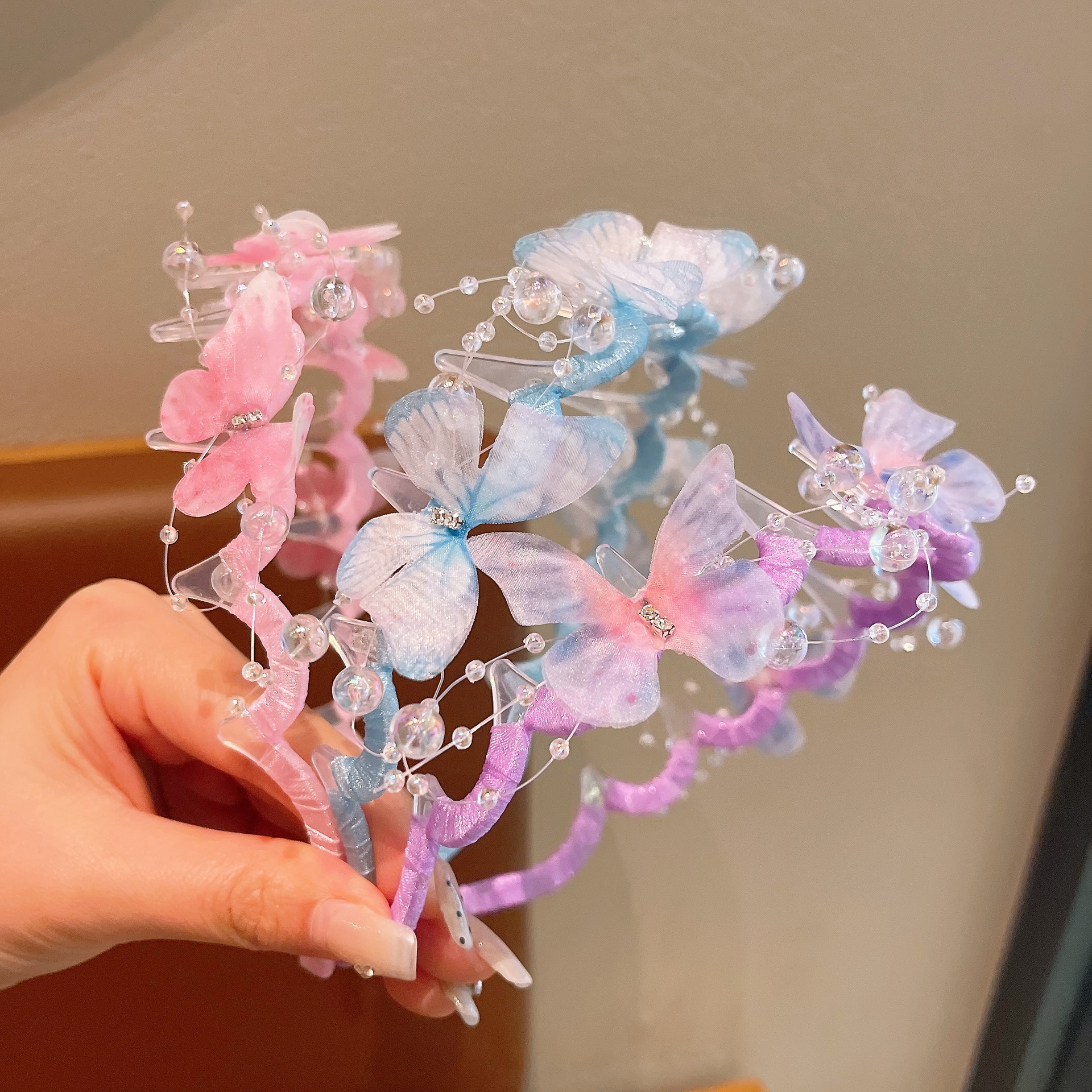 New children's butterfly pearl hair band, little girl super fairy princess headband, girls' broken hair, Hanfu ancient costume hair accessory details Picture