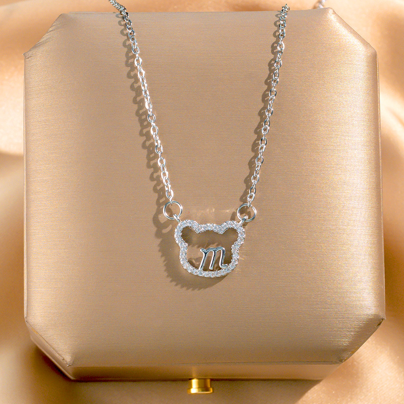 Korean-style, fresh and sweet M bear necklace for women, simple, niche and versatile collarbone chain, titanium steel fashionable forest-themed accessory full figure