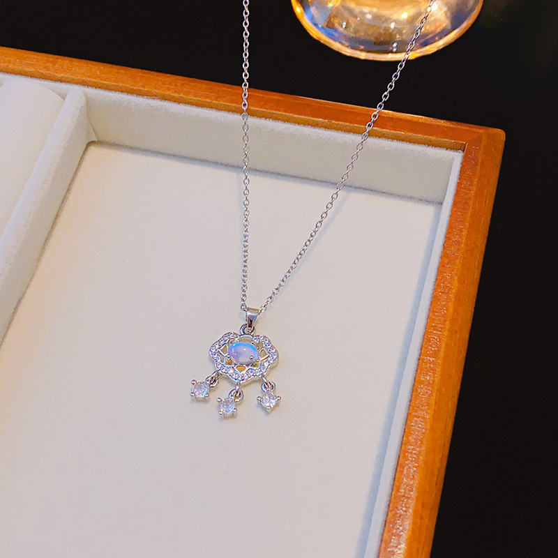 Silver micro-inlaid full of diamonds and sapphires peace lock necklace, a rare and light luxury long-lasting lock, titanium steel collarbone chain wholesale details Picture