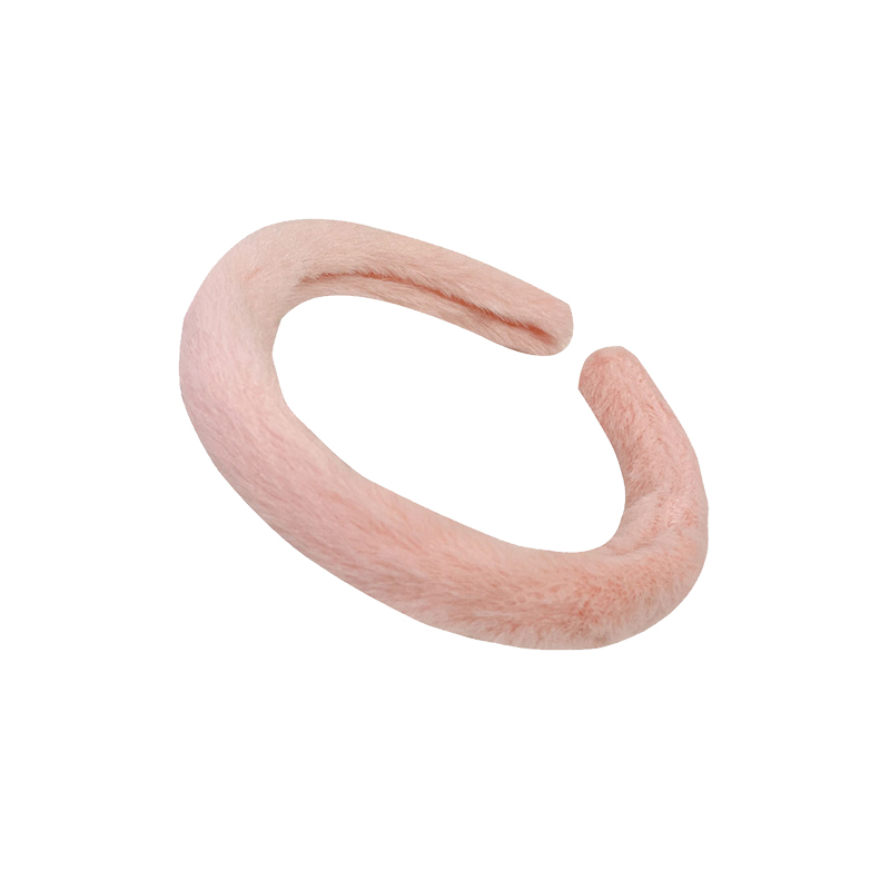 Candy-colored fur hair band, a special headband for women to wash their faces in autumn and winter, hair tie, anti-slip hair clip, and a versatile headwear for going out Item Picture