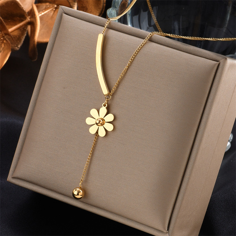 European and American fashion, simple and niche, long smooth flower tassel gold bead pendant titanium steel jewelry, cold style necklace full figure