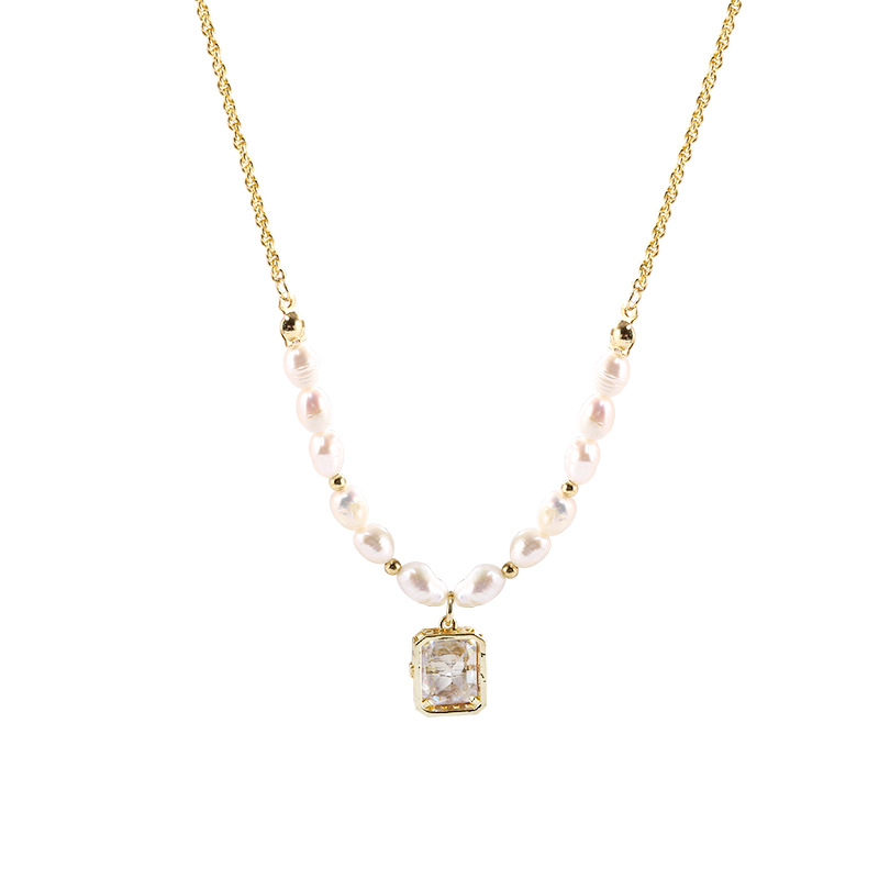 Light luxury and high-end pink zircon square titanium steel necklace, fashionable and versatile, elegant pearl collarbone chain necklace wholesale Item Picture