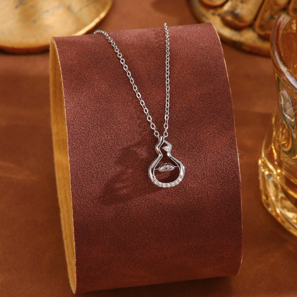 New Beating Heart necklace, women's five-pointed star and six-pointed star, dynamic and versatile pendant collarbone chain, Korean version necklace wholesale Specification drawing