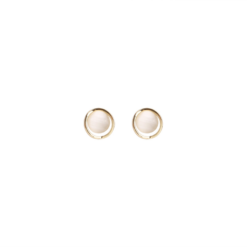 s925 silver needle, simple and versatile, circle cat's eye stone earrings, a niche design for women, fashionable and the same style of ear studs and earrings as Internet celebrities Item Picture