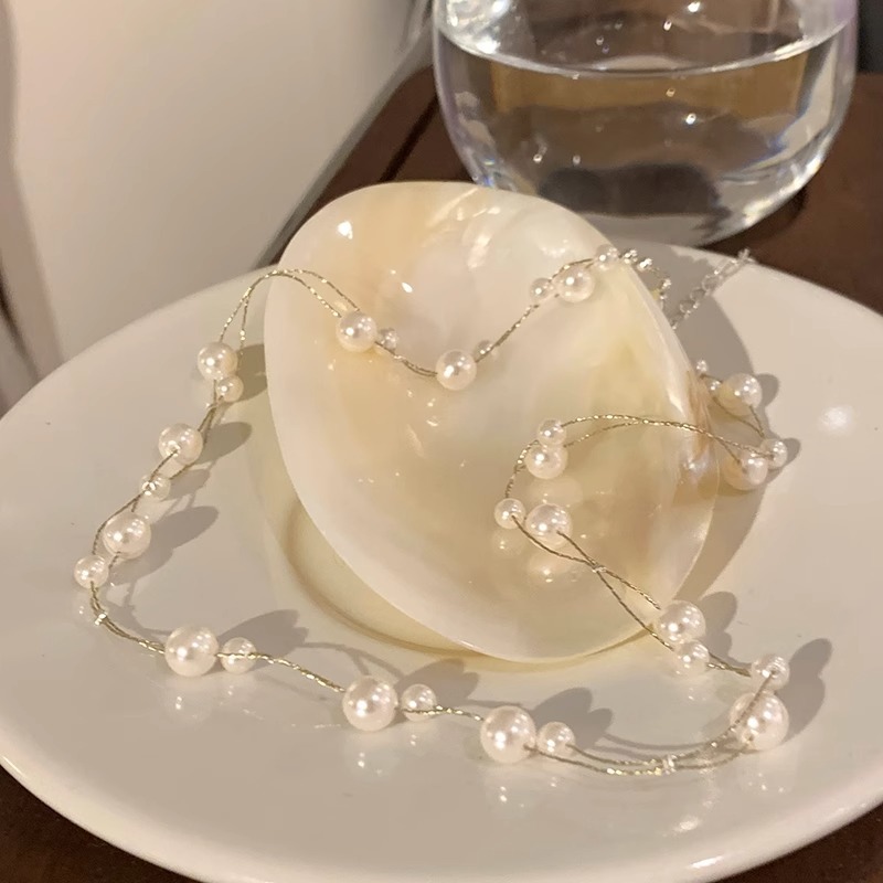 Korean-style double-layer pearl starry sky necklace, a feminine, light luxury and niche necklace accessory, collarbone chain choker Application Scenario