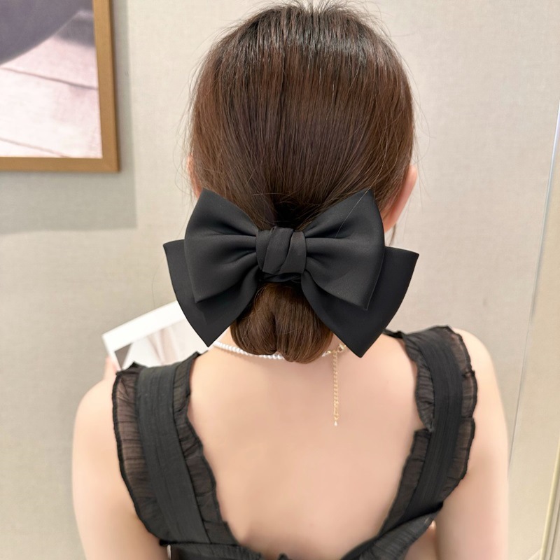 The popular "fugitive princess" has a bow tie, a large intestine hair band, a hair tie, a high-end feminine charm, a ponytail, a leather band, a hair tie and a hair accessory Specification drawing