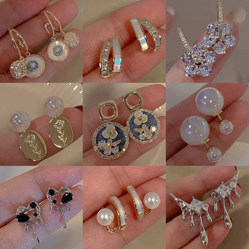 925 Silver Needle Pearl earrings, women's niche design sense, elegant ear rings, high-end feel, exquisite retro earrings wholesale details Picture