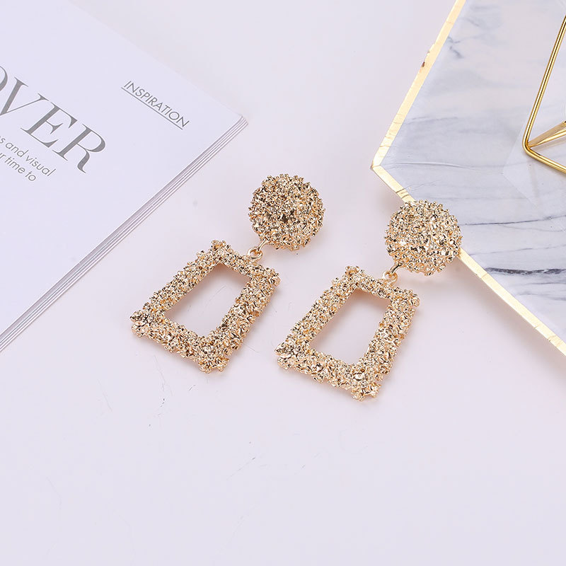 European and American exaggerated and grand frosted trendy geometric earrings, creative and individual embossed trapezoidal long metal earrings Application Scenario
