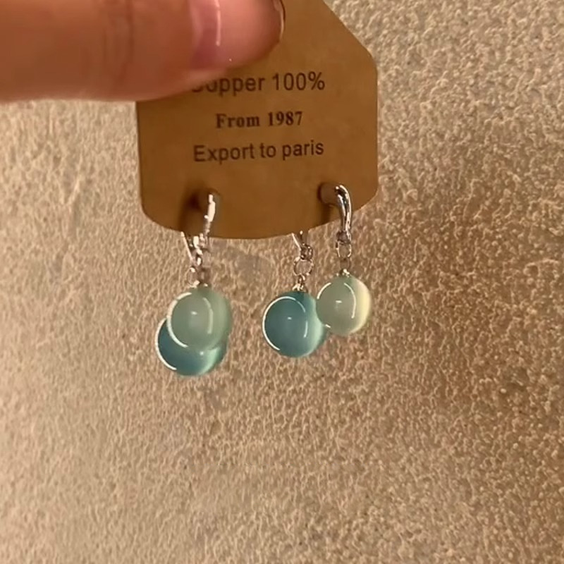 Cool summer ~ Ice-transparent round ball cross earrings, a unique 2025 new high-end and niche earring accessory for women Specification drawing