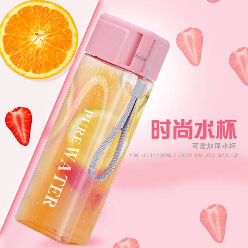 Simple square water cup, personalized casual cup, creative portable internet-famous cup, leak-proof heat-resistant plastic cup, factory customization Application Scenario