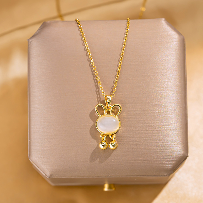 Retro light luxury cat's eye stone rabbit pendant titanium steel necklace, women's niche and versatile collarbone chain new accessory wholesale full figure