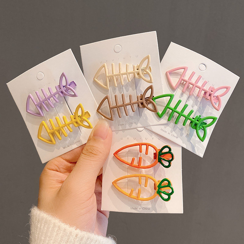 Simple candy-colored fishbone hair clips from Japan and South Korea, cute side hair clips, bangs clips, carrot hair clips and headwear details Picture